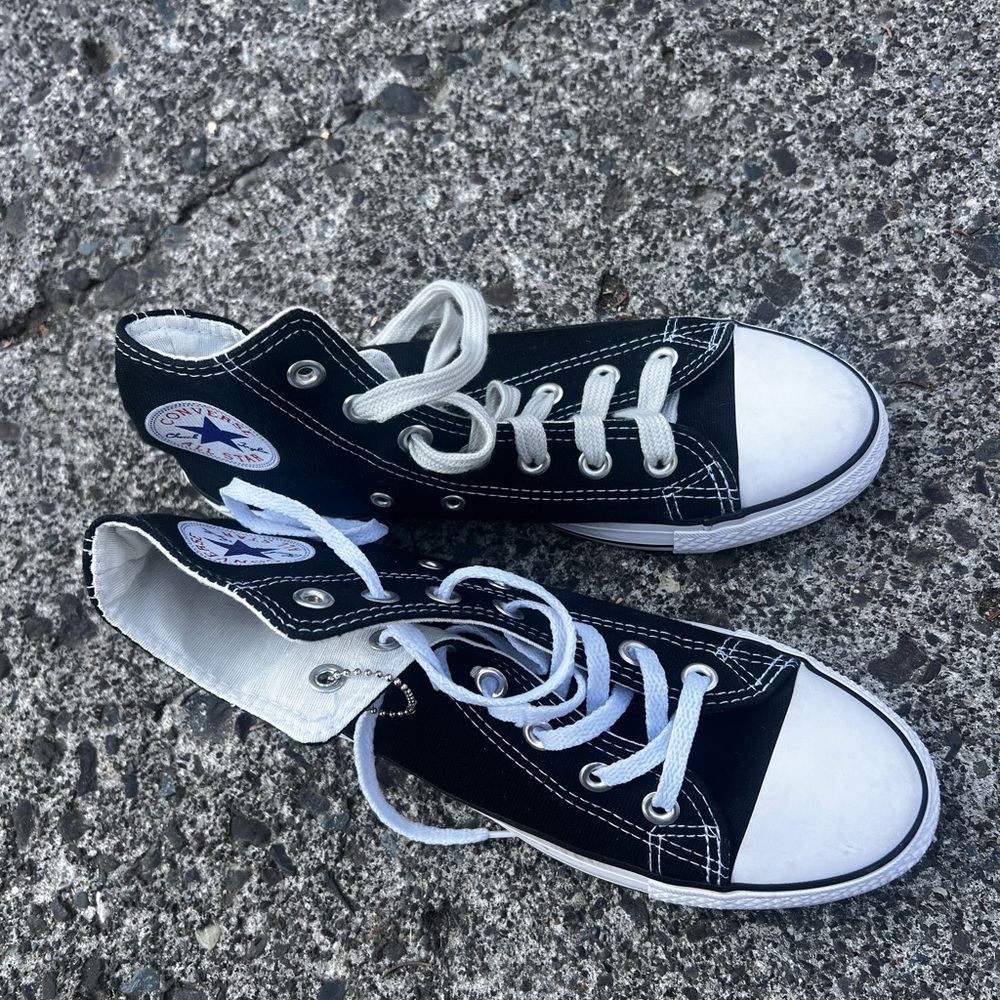 Converse high top women 7.5 brand new